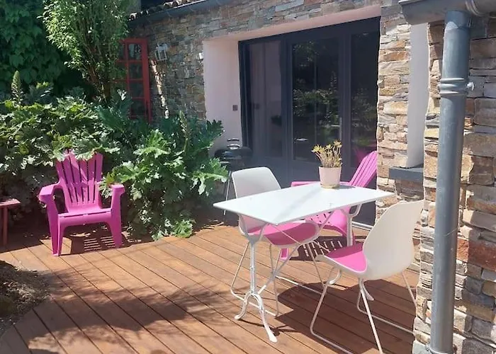 Les Baignassouts 2 Personnes Proche Plages Barzan